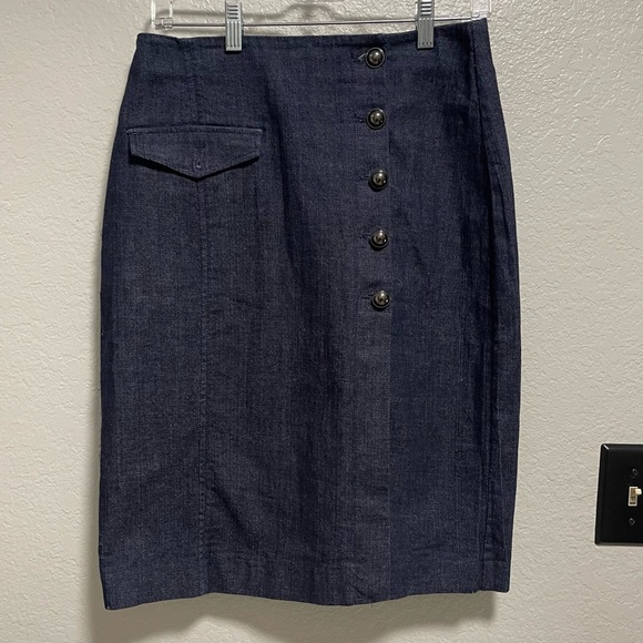 Banana Republic Dark Wash Pencil Wrap  Denim Skirt Size 4 - Picture 1 of 5